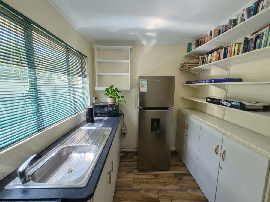 To Let 1 Bedroom Property for Rent in Observatory Western Cape